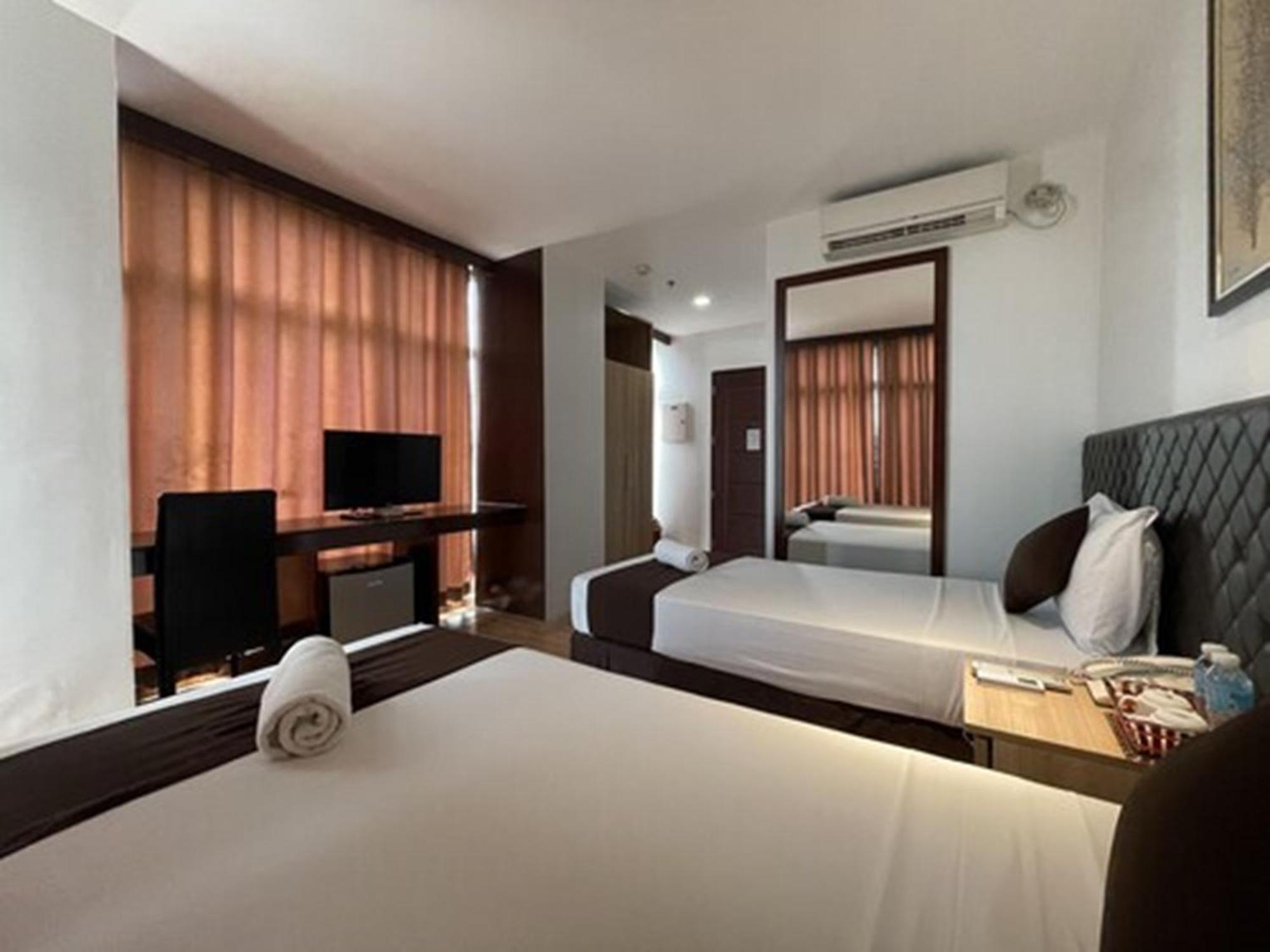 Cebu Capitol Central Hotel & Suites Powered By Cocotel الغرفة الصورة